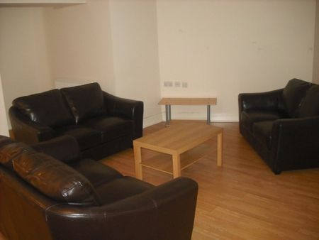 6 Bed - Apartment - Bradford - Photo 2