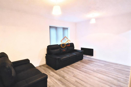 2 bedroom flat to rent - Photo 4