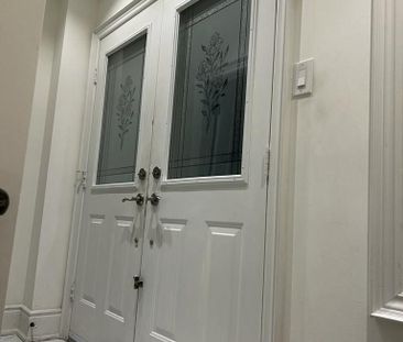 For Lease - 187 Redstone Road, Richmond Hill, Ontario - Photo 3