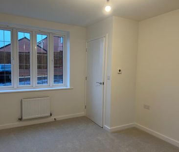 2 bedroom terraced house to rent - Photo 5