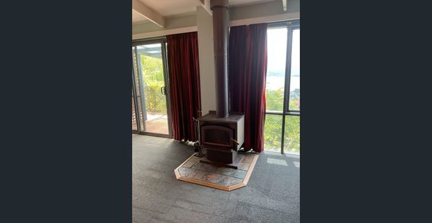 COMFY + ROOMY + LOCK UP GARAGE! - Photo 1