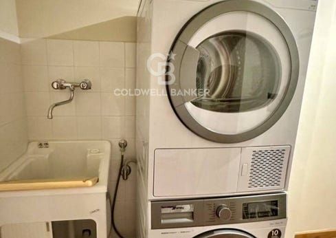 via crociale, Pietrasanta, Tuscany 55045