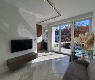 NEU RENOVIERT! MITTEN IN GRINZING! MÖBLIERTE KLEINWOHNUNG MIT DACHT... - Photo 1