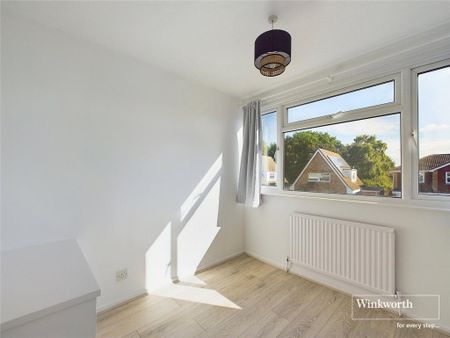 3 bedroom semi-detached house to rent - Photo 2