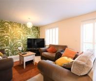 3 Bed Semi-detached house To Rent - Photo 4