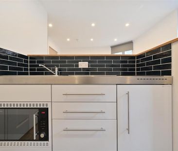 Studio to rent - Photo 6