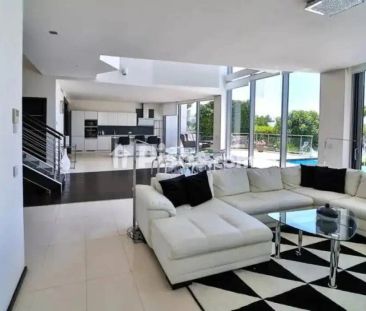 Chalet en alquiler en Urbanización Sierra Blanca - Photo 1