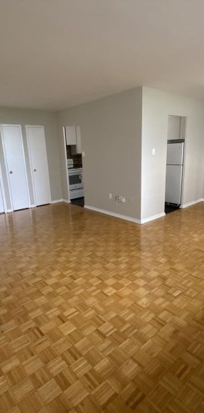 Jane Oak Apartments - Photo 1