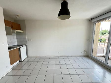Location Appartement 1 pièce 21m² ALBI 81000 - Photo 2