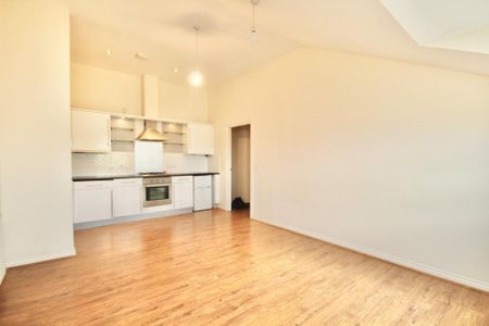 2 bedroom apartment to rent - Photo 3