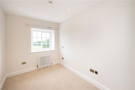 4 bedroom terraced house to rent - Photo 5