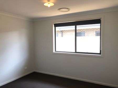 Beautifully Presented Home - Photo 4