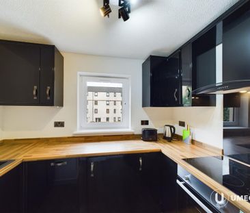 3 bedroom apartment to rent - Photo 2