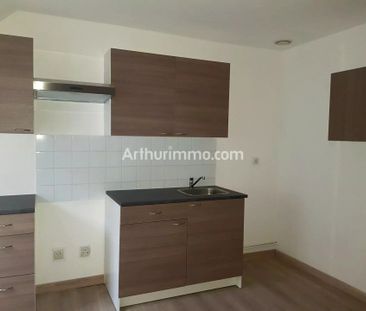 Location Appartement 5 pièces 100 m2 à Lons-le-Saunier - Photo 4