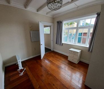 Spacious Five-Bedroom Home in the Heart of Newtown - Photo 4