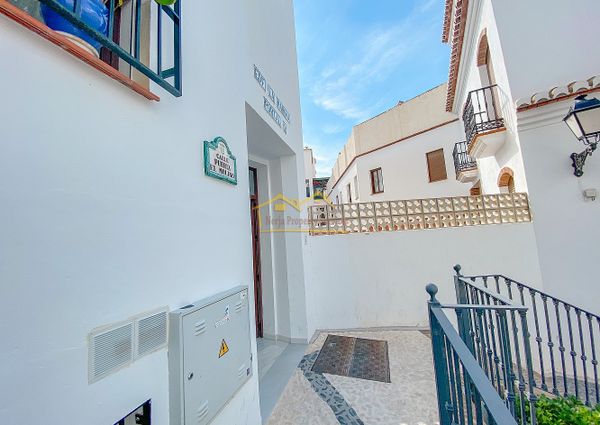 Spacious Apartment For Long Term Rental in Frigiliana