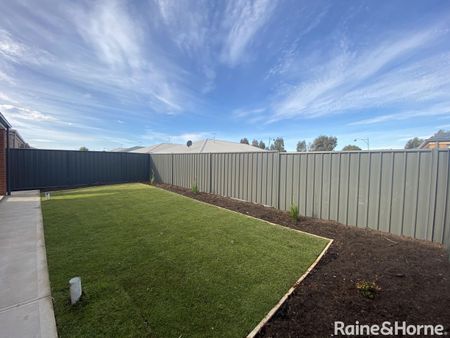 12 Senna Avenue, Andrews Farm, SA 5114 - Photo 2