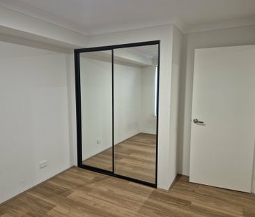 Low-Maintenance Family Home - Photo 4