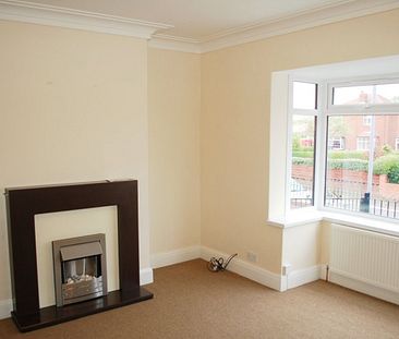 2 bed Semi-Detached - To Let - Photo 3