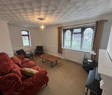 Clos Y Nant, Gorseinon, Swansea, SA4 4ZQ - Photo 1