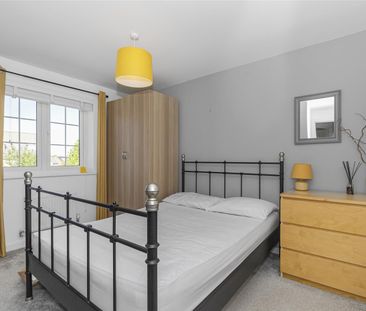 Hestia Close, Keynsham, Bristol - Photo 2