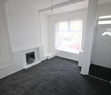 2 bedroom terraced house to rent - Photo 6