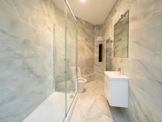 Tottenham Court Road, W1T 2HE, Fitzrovia - Photo 1