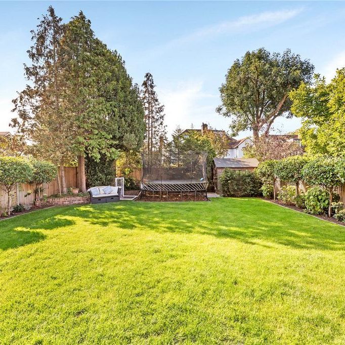 5 bedroom semi-detached house to rent - Photo 1