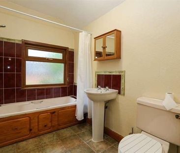 Main Street, Thornton, LE67 - Photo 2