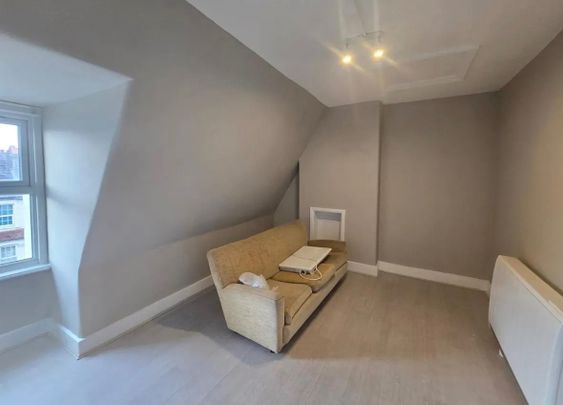 1 Bed Flat, Beulah Road, CR7 - Photo 1