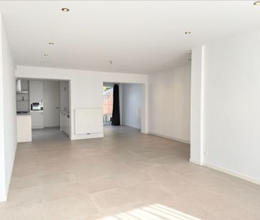Huis te huur in Ruisbroek met 2 slaapkamers - Photo 1
