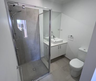 Manor Lakes - Photo 3
