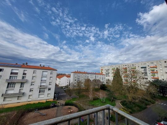 LOCATION APPARTEMENT T3 BIS, POITIERS, trois-cités - Photo 1