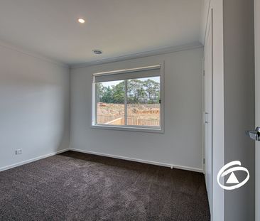 35 Allan Close, 3810, Pakenham Vic - Photo 6