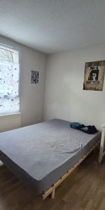 Location Appartement 2 pièces 52m² VILLENEUVE D ASCQ 59650 - Photo 3