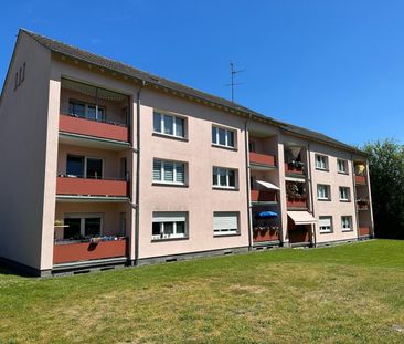 Renovierte 3-Zi.-Wohnung mit Balkon in der Kernstadt Lich! - Photo 1