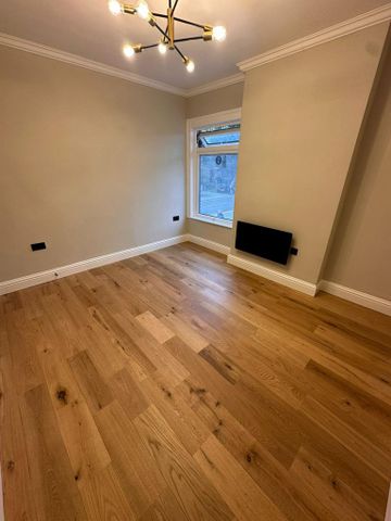 3 bedroom flat to rent - Photo 2