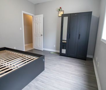 **ALL UTILITIES INCLUDED** Student Room For Rent in St. Catharines!! - Photo 4