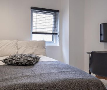 6 bedroom house of multiple occupation to rent - Photo 2