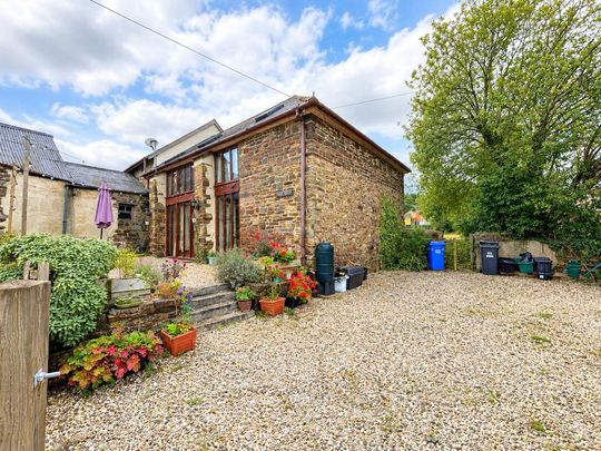 2 bedroom semi-detached house to rent - Photo 1