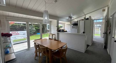 Fantastic Family Home - Photo 2