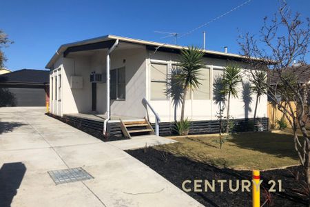 Spacious Family Home in a Peaceful Doveton Location - Photo 5