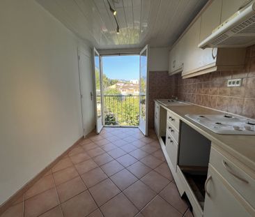 Location Appartement 3 pièces 69m² AUBAGNE 13400 - Photo 3