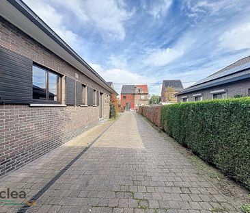 Ruime bungalow in kindvriendelijke wijk - Photo 1