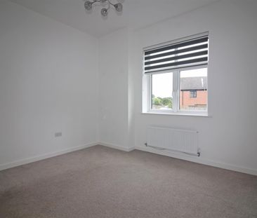 2 Bedroom Flat - Ground Floor - Photo 5