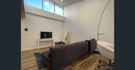 2B2B Townhouse at zetland with furniture - Photo 4