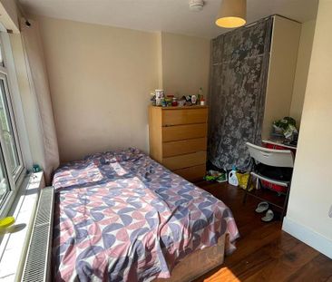 4 bedroom terraced house to rent - Photo 2