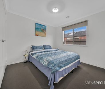 Perfect Family Home in a Quiet & Convenient Location! - Photo 4