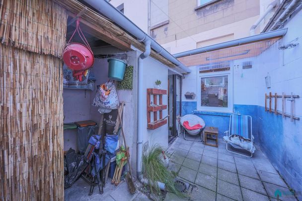 Ruime instapklare woning met terras - Photo 1