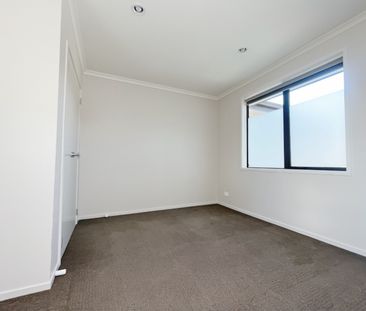 Spacious Three bedroom Family home! - Photo 1